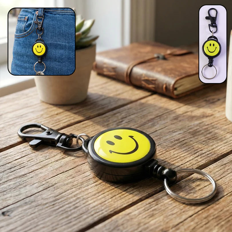 Happclick Smiley Face Retractable Keychain (1 Pc) - HappyClick