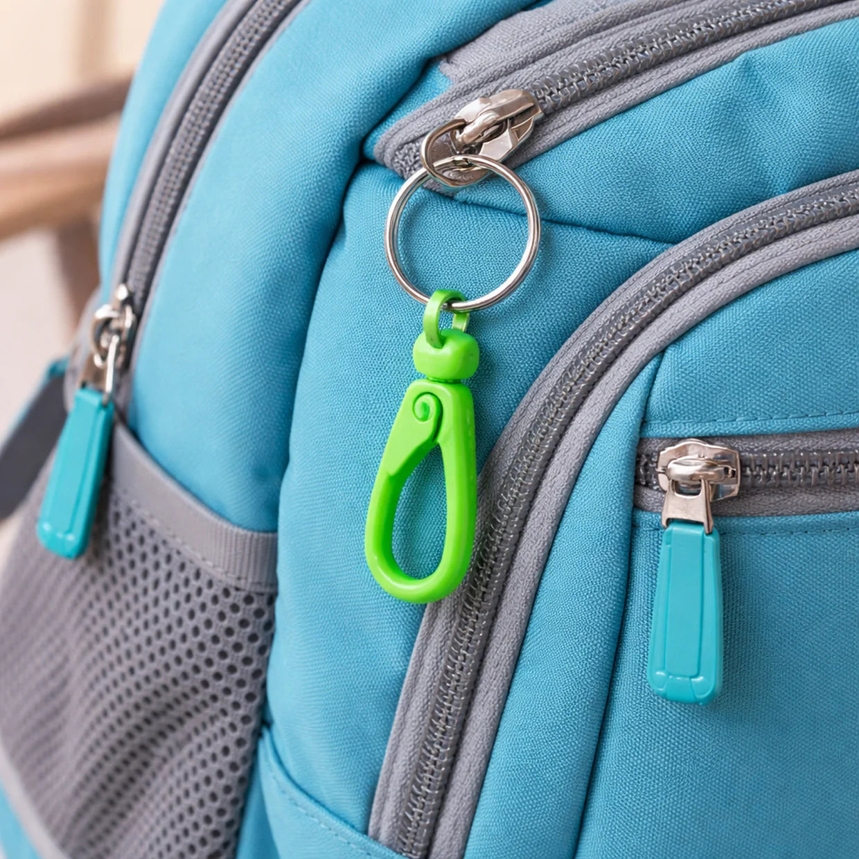 Happyclick Super Strong Mini Plastic Carabiner Keychain (1 Pc, Mix Color) - HappyClick