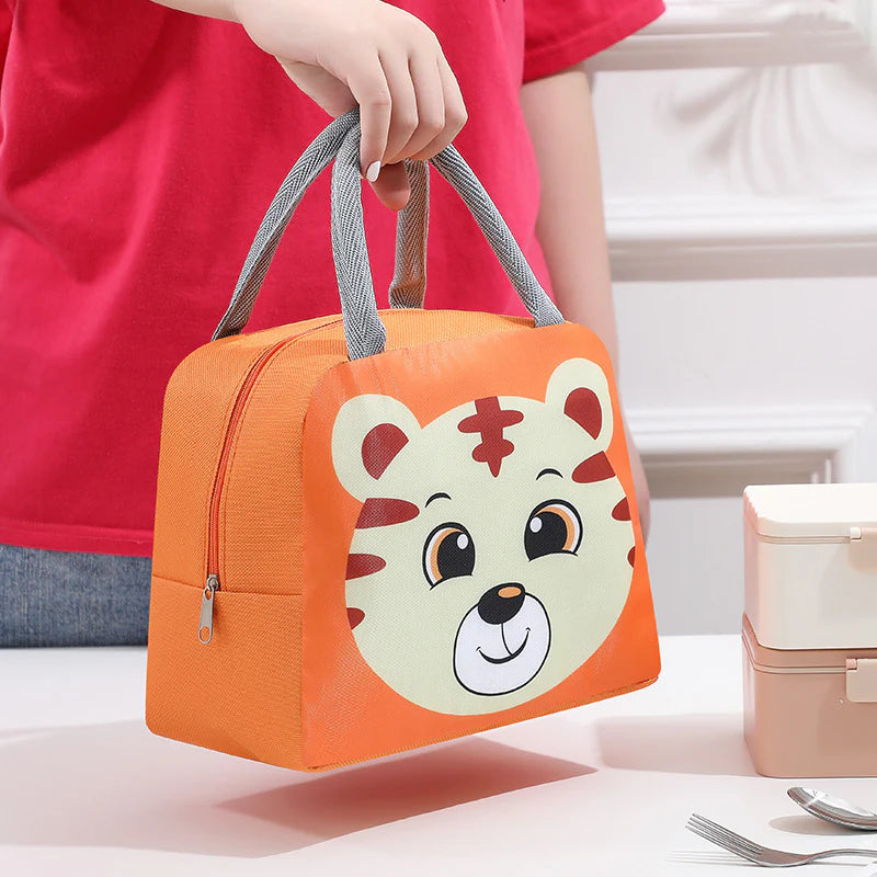 Cartoon thermal lunch bag
Multipurpose insulated lunch bag
Cute lunch bag for kids
Cartoon design lunch carrier
Thermal lunch bag for school
Portable insulated lunch tote
Reusable eco-friendly lunch bag
Kids lunch bag with cartoon style
Lightweight and durable lunch bag
Lunch bag for work and travel