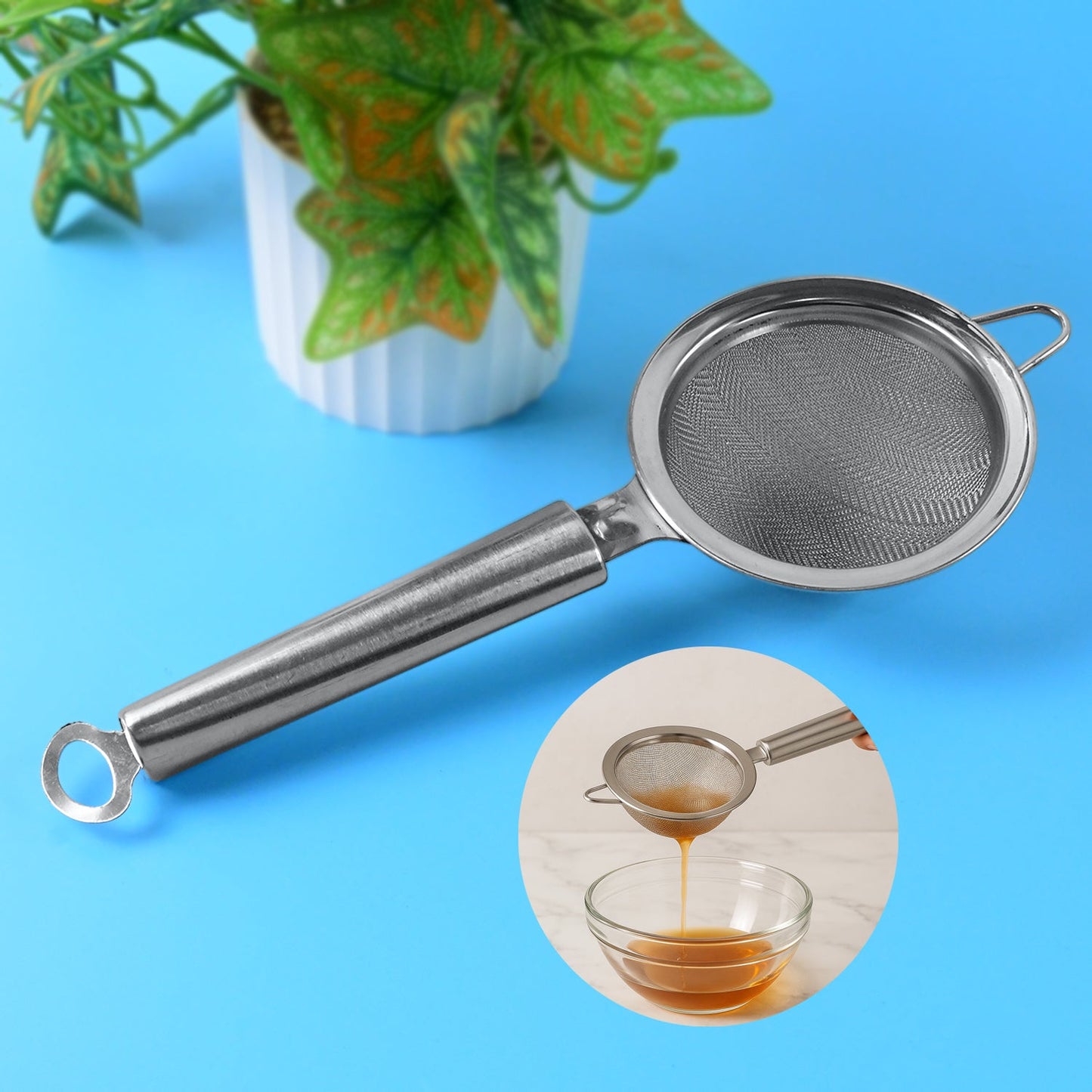 Stainless steel mesh strainer with long handle for fine straining