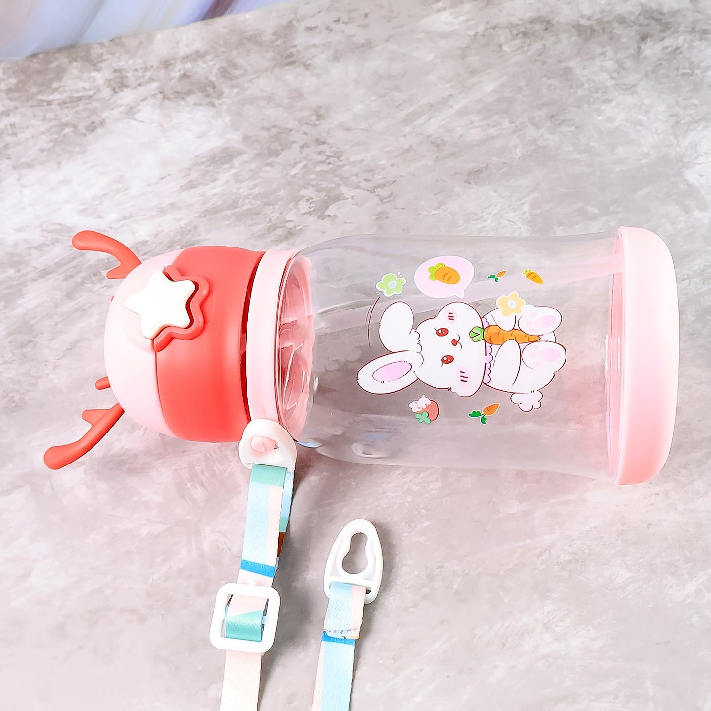 kids water bottle showing specs of 450ml capacity and BPA-free material