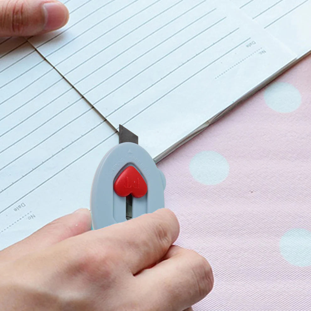 Happyclick Mini Utility Cutter / Knife with Heart-Shaped Safety Lock (1 Pc) - HappyClick