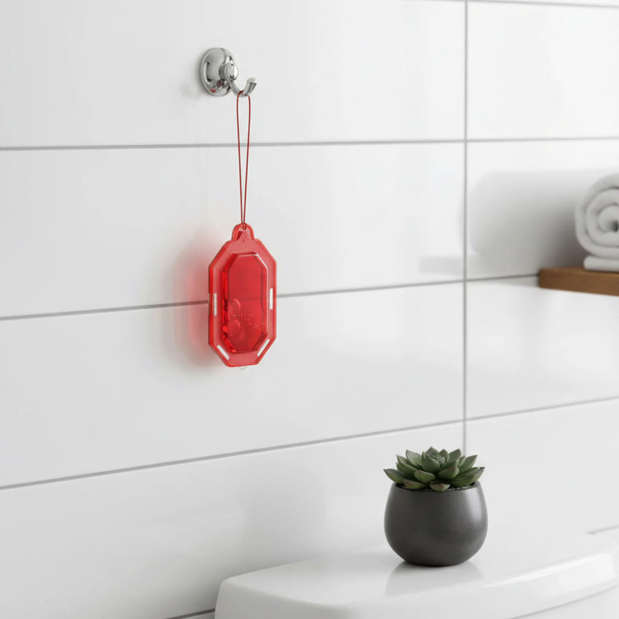 Happyclick Hanging Bathroom Air Freshener Apple Barry Gel (1 Pc, 9.5 Gm)
