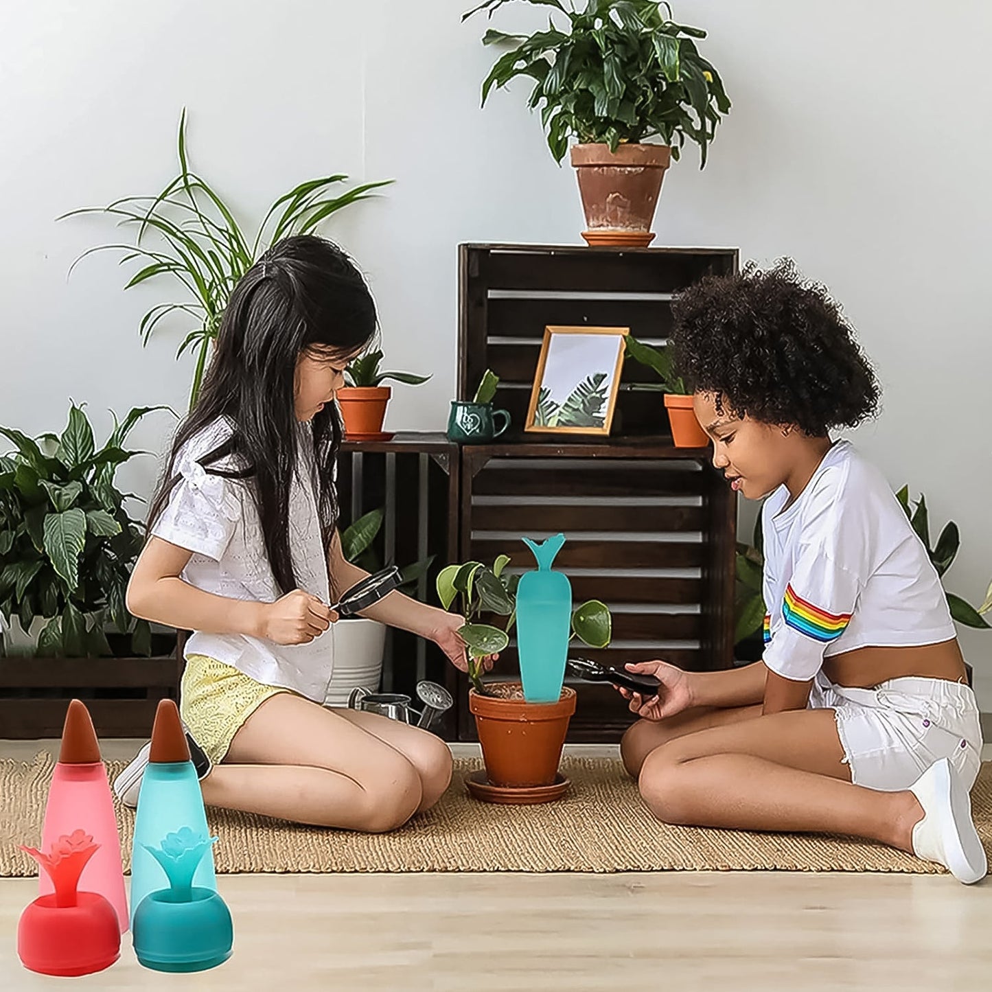 Diagram demonstrating easy setup: fill water, insert self watering spike into soil.