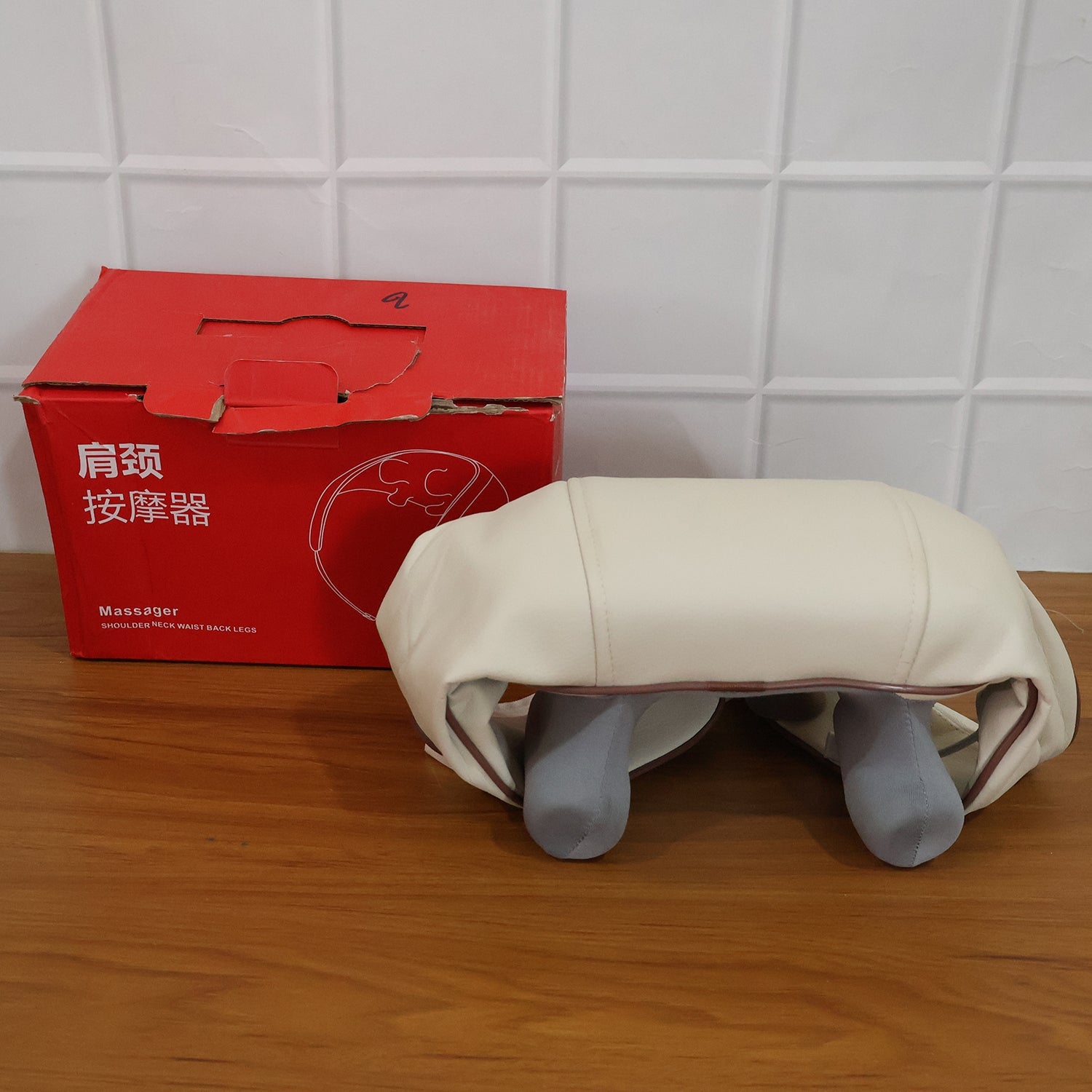Lightweight neck and shoulder massager belt for home relaxation