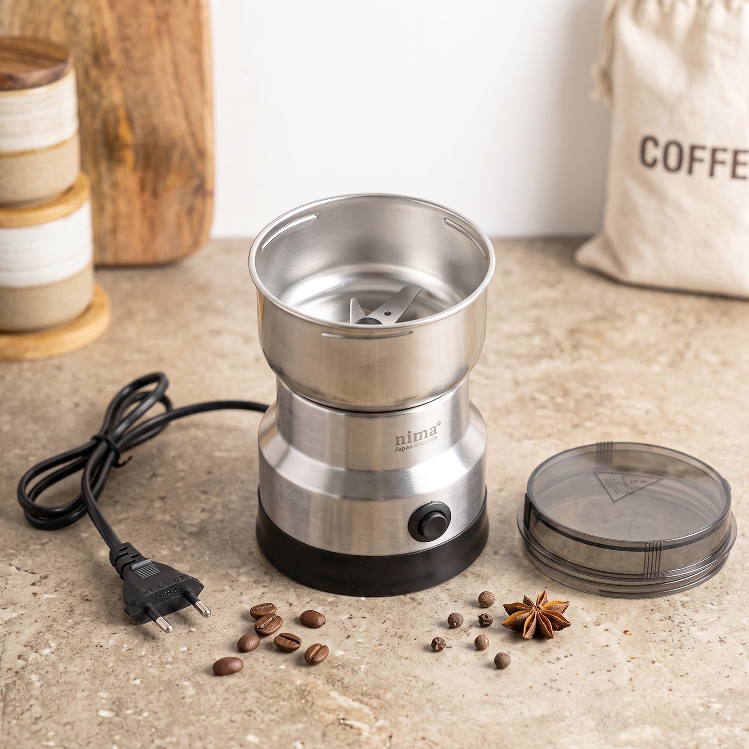 Fast 150W grinder for coffee beans, spices and dry ingredients