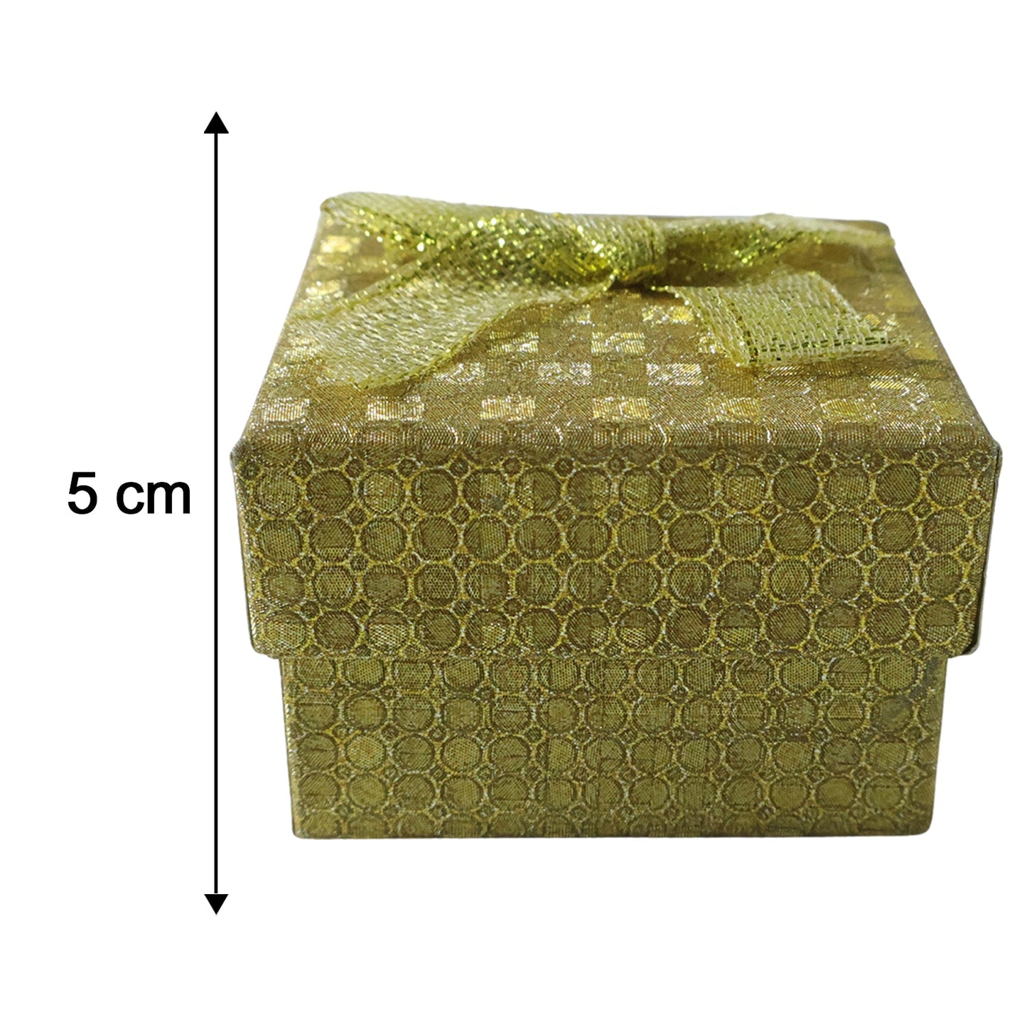 Size comparison of gift box for gifting convenience