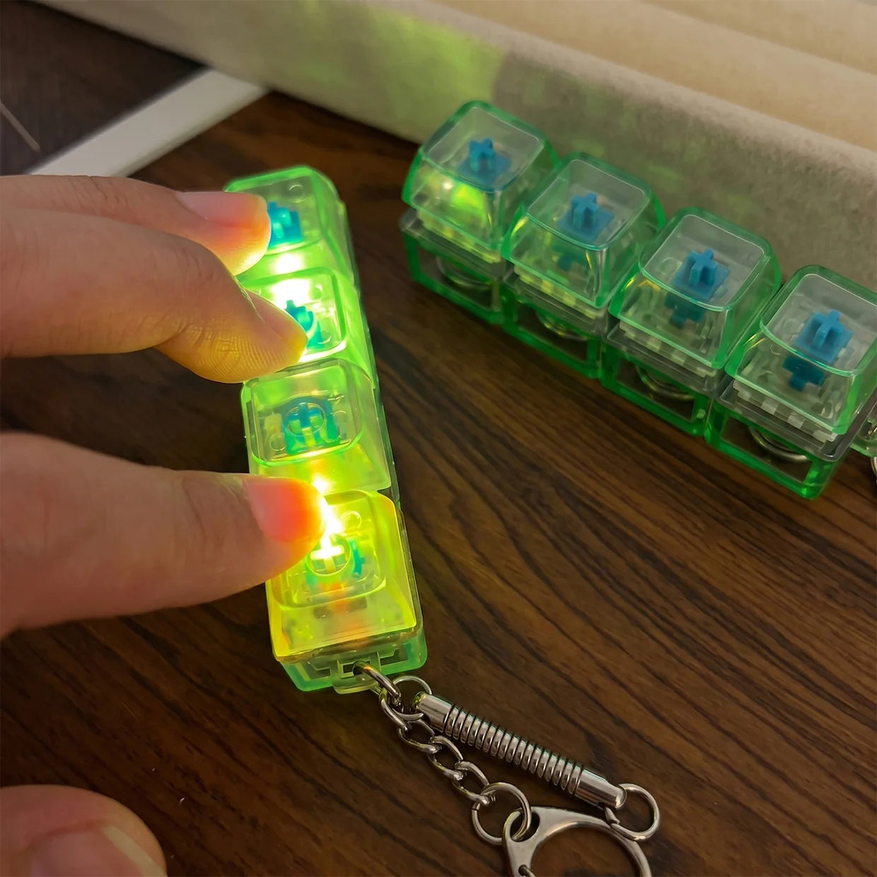 Happyclick Mechanical Keyboard Switch Keychain (1 Pc)